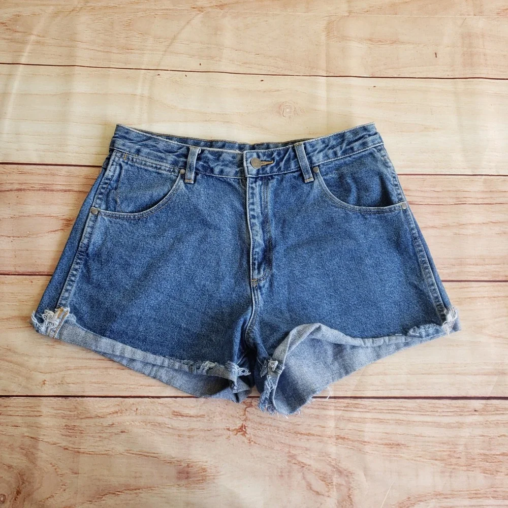 Wrangler Drew Denim Shorts Womens 12‎ Blue High Rise Raw Hem Cutoff Medium Wash
